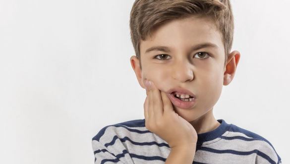 Nguyên nhân và cách ngăn ngừa sâu răng trẻ em