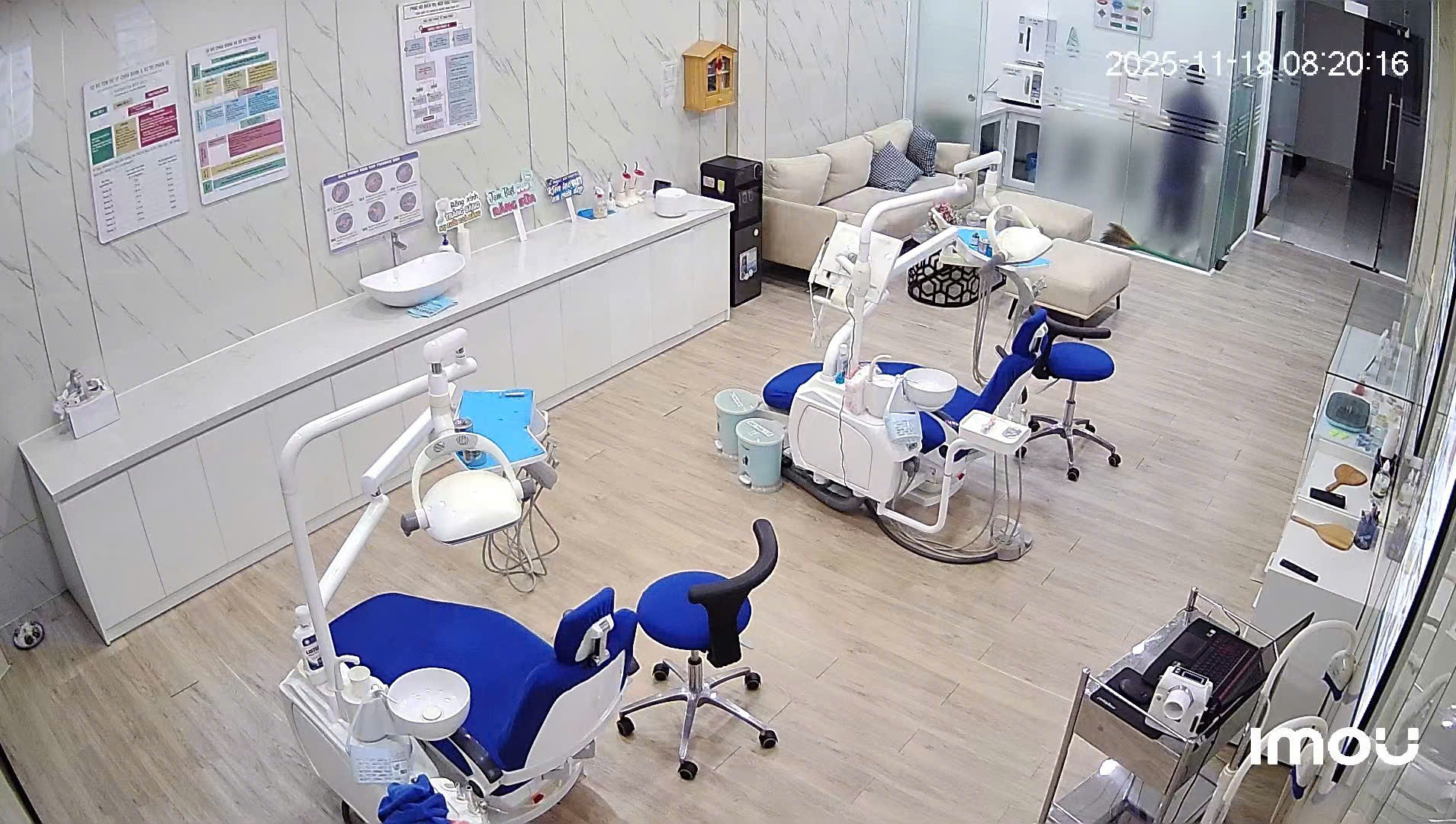 Ghế Điều Trị Nha Khoa Thẩm Mỹ Thông Minh Châu Âu